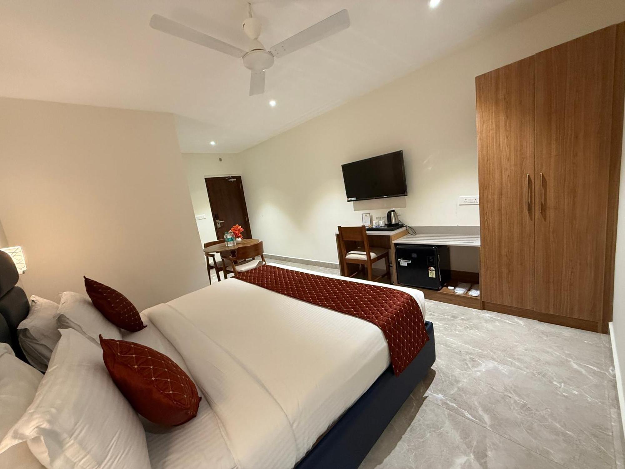 Hotel Maritan - Hitech City, 3*